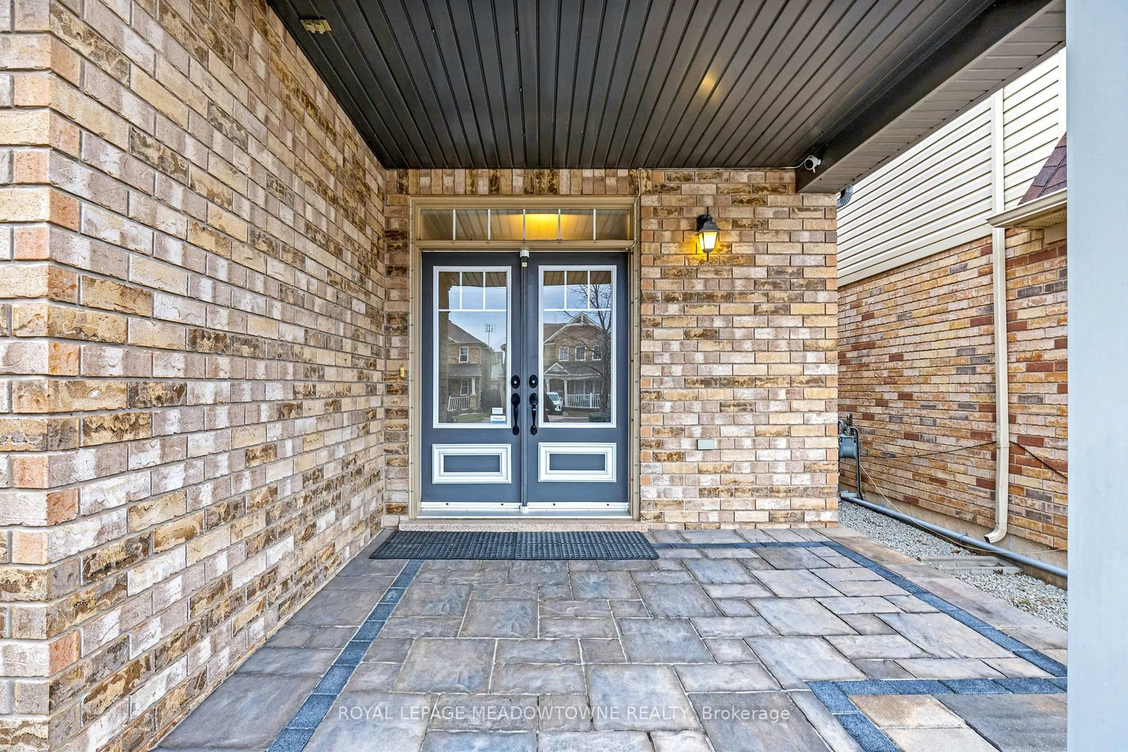 Unknown for 428 Dymott Ave, Milton Ontario L9T 7V1