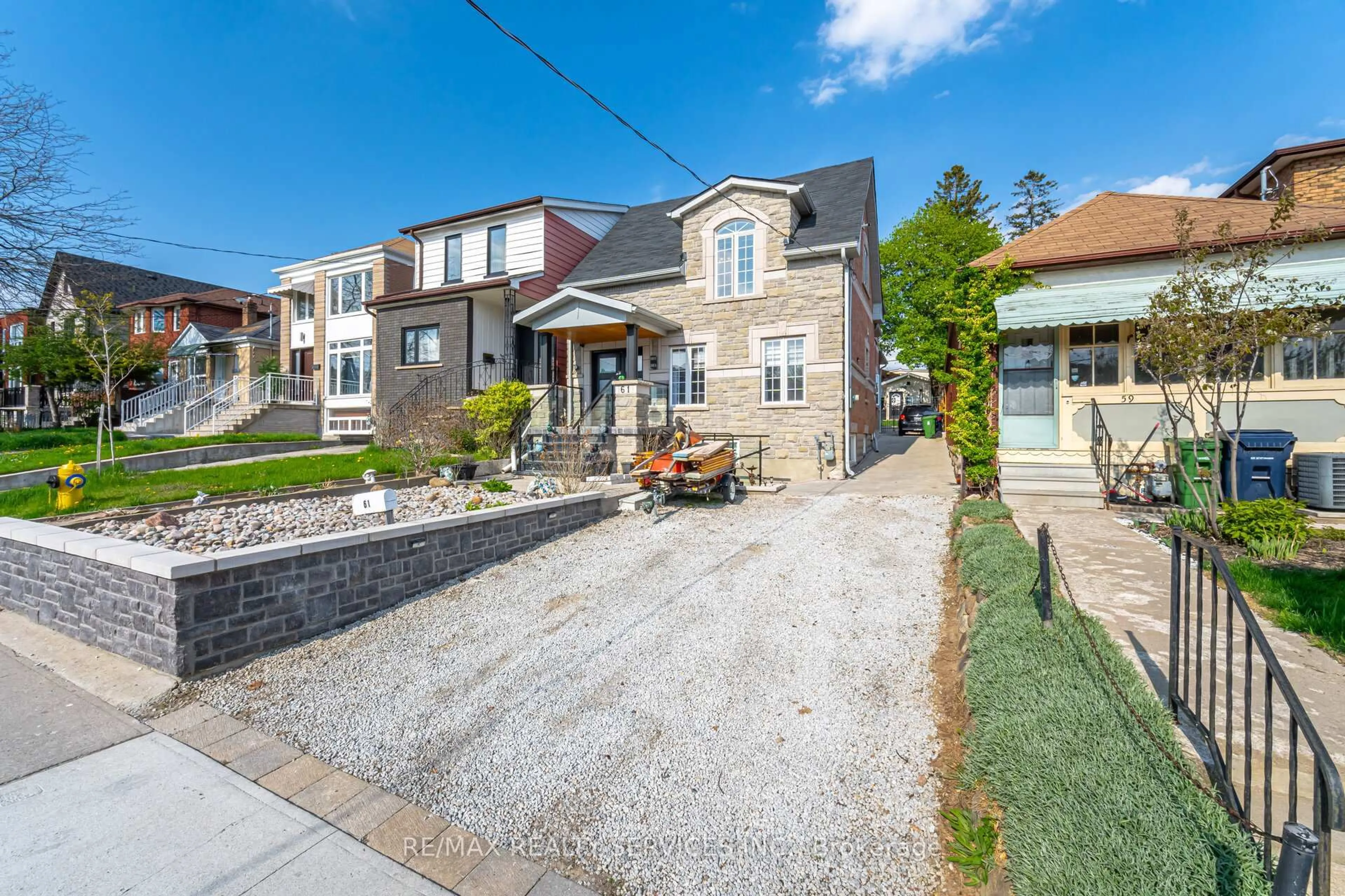 Patio, street for 61 Branstone Rd, Toronto Ontario M6E 4E3