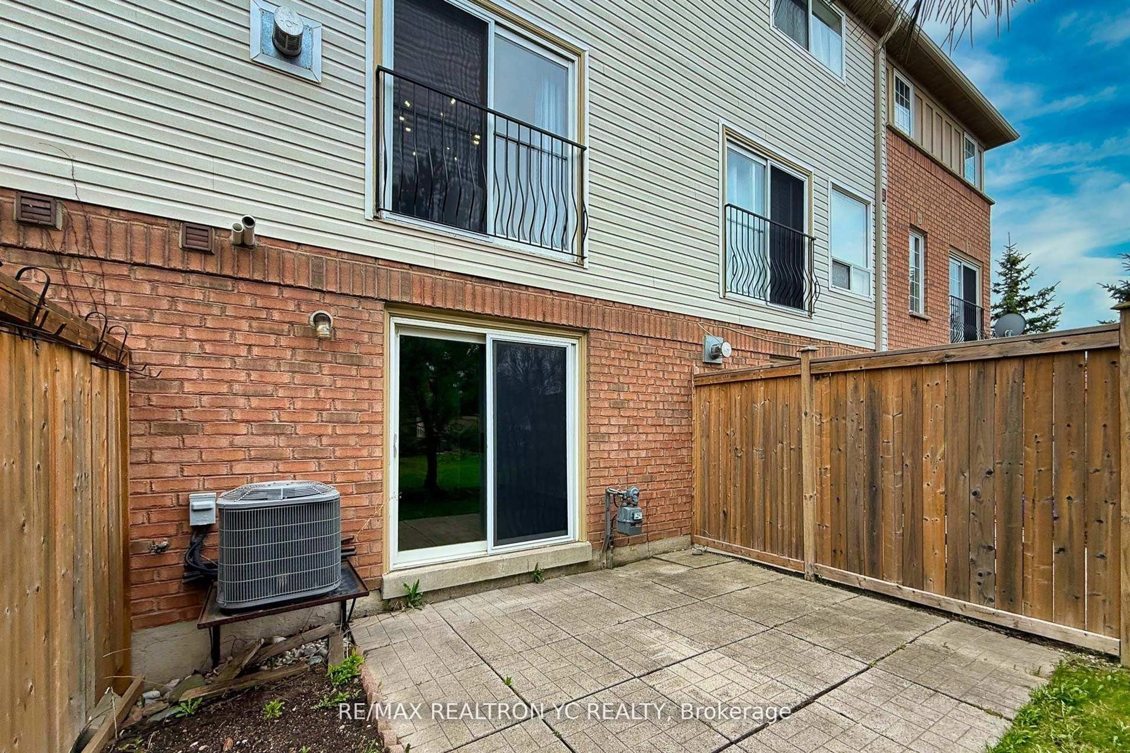 Unknown for 5055 Heatherleigh Ave #151, Mississauga Ontario L5V 2R5