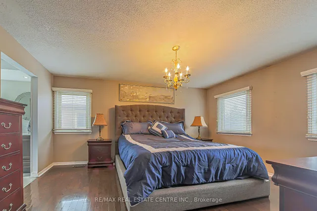 Additional image 16 of 29 Linden Cres