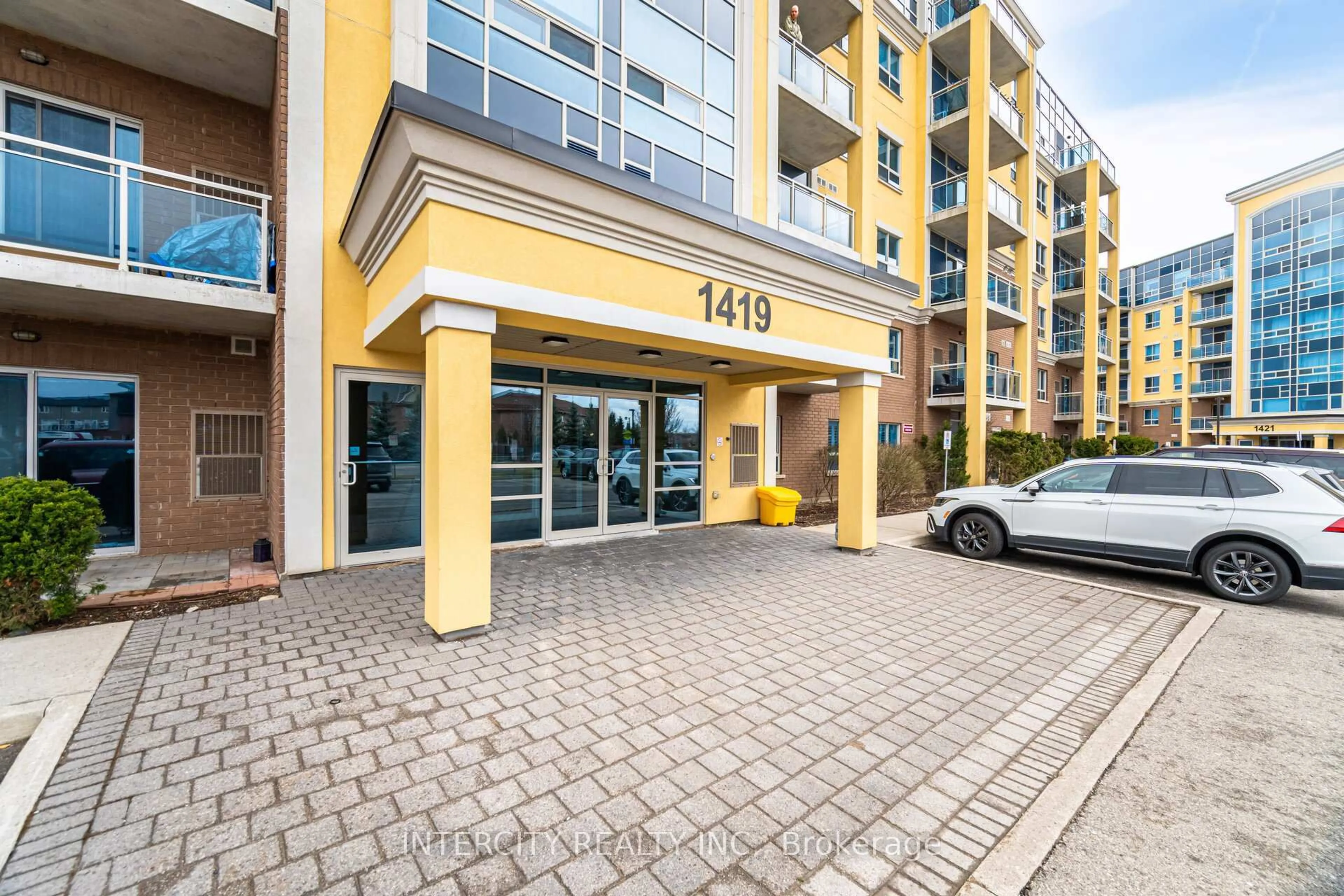 Unknown for 1419 Costigan Rd #214, Milton Ontario L9T 2L4