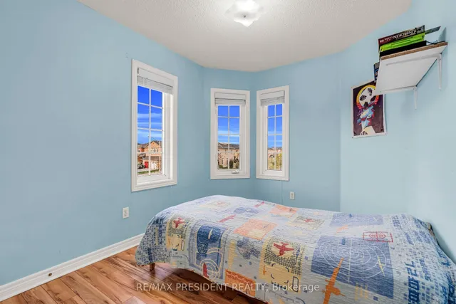 Additional image 24 of 994 Ledbury Cres