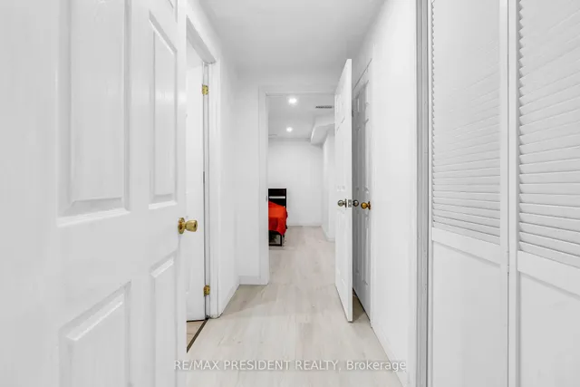 Additional image 15 of 994 Ledbury Cres