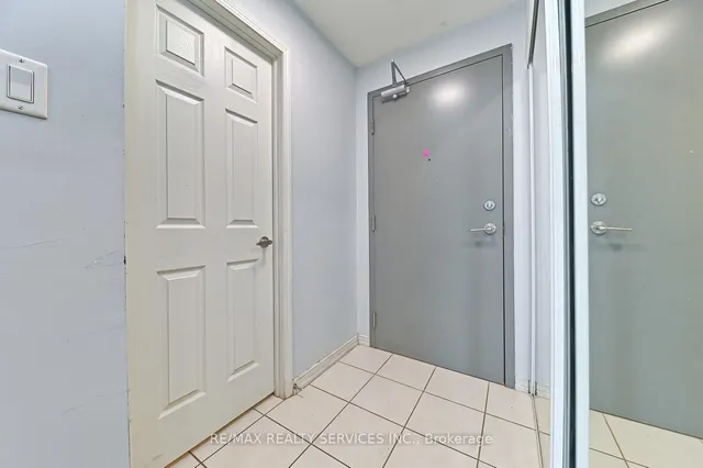 Additional property image - 50 Sky Harbour Dr Unit 411