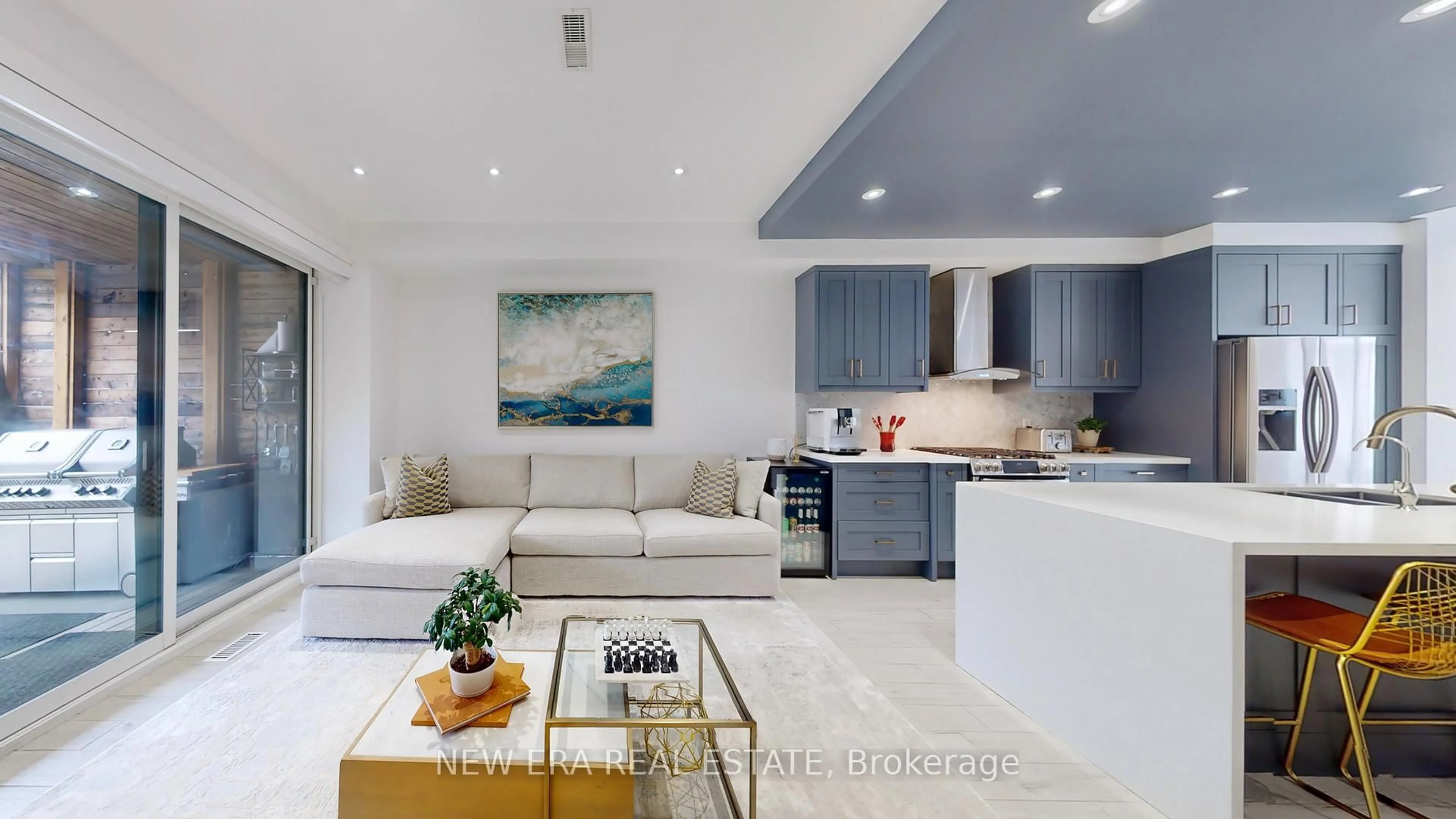 Open concept kitchen, unknown for 291 Gilbert Ave, Toronto Ontario M6E 4W8