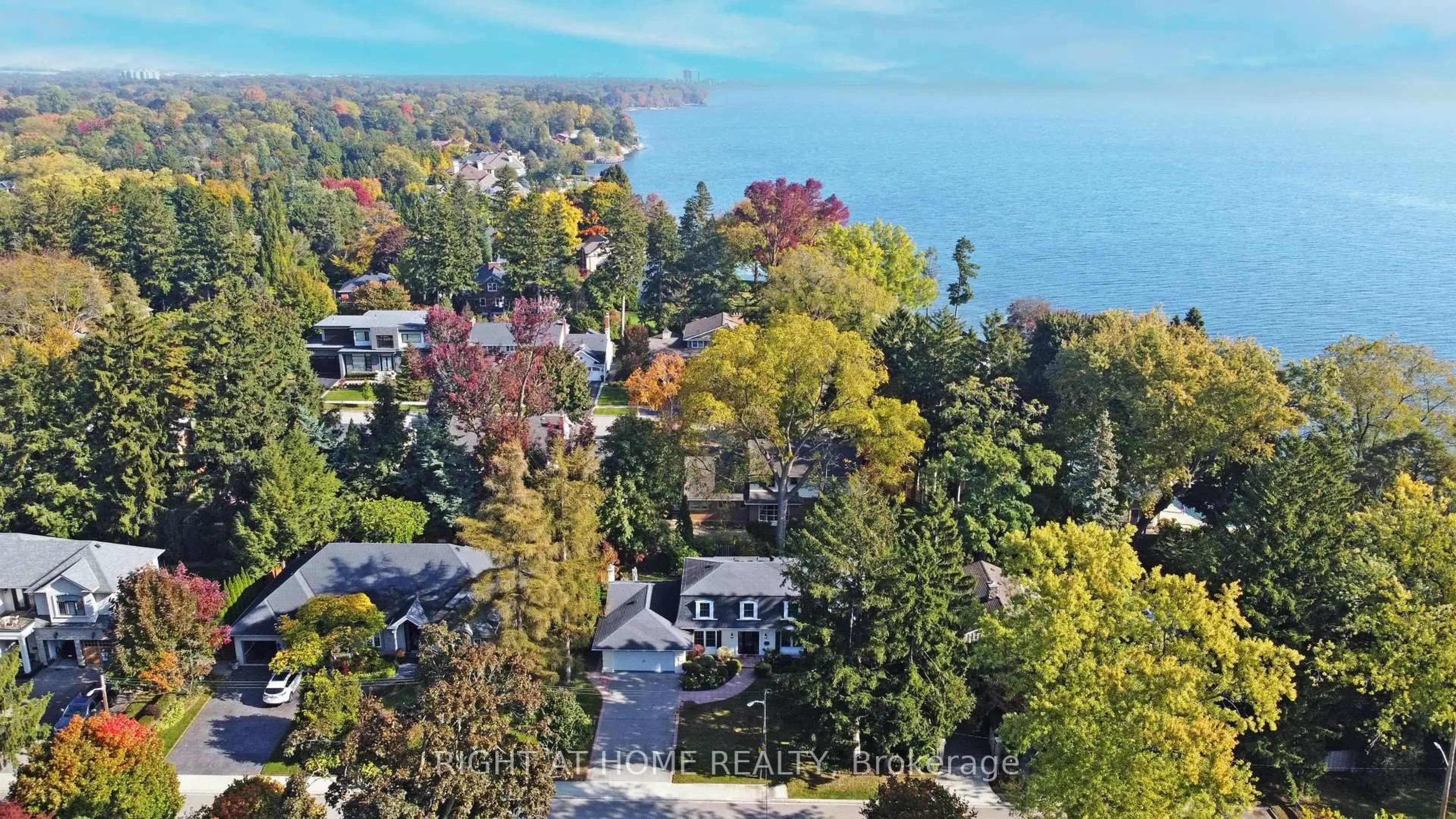 A pic from outside/outdoor area/front of a property/back of a property/a pic from drone, water/lake/river/ocean view for 149 Fruitland Ave, Burlington Ontario L7N 1W6