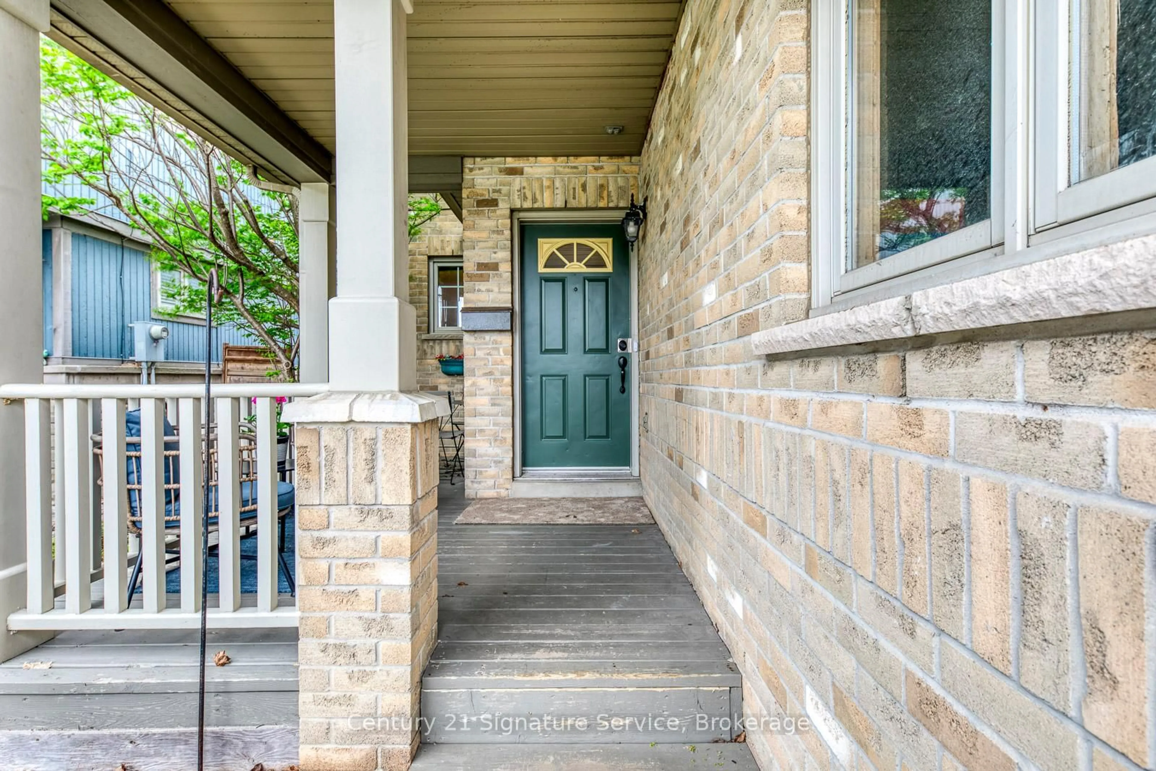 Indoor entryway for 1856 Stevington Cres, Mississauga Ontario L5N 7S5