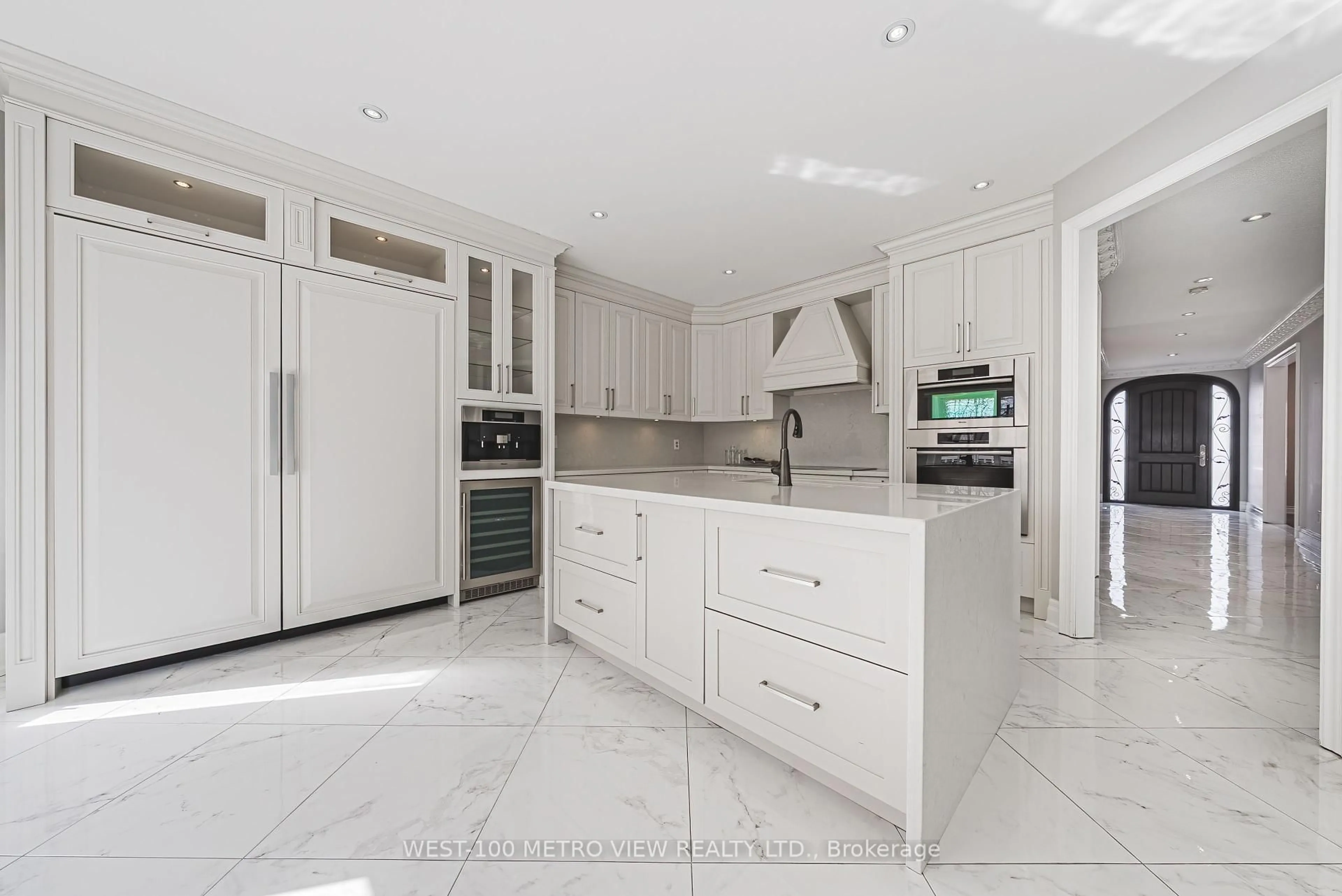 Contemporary kitchen, ceramic/tile floor for 589 Glen Park Ave, Toronto Ontario M6B 2G4