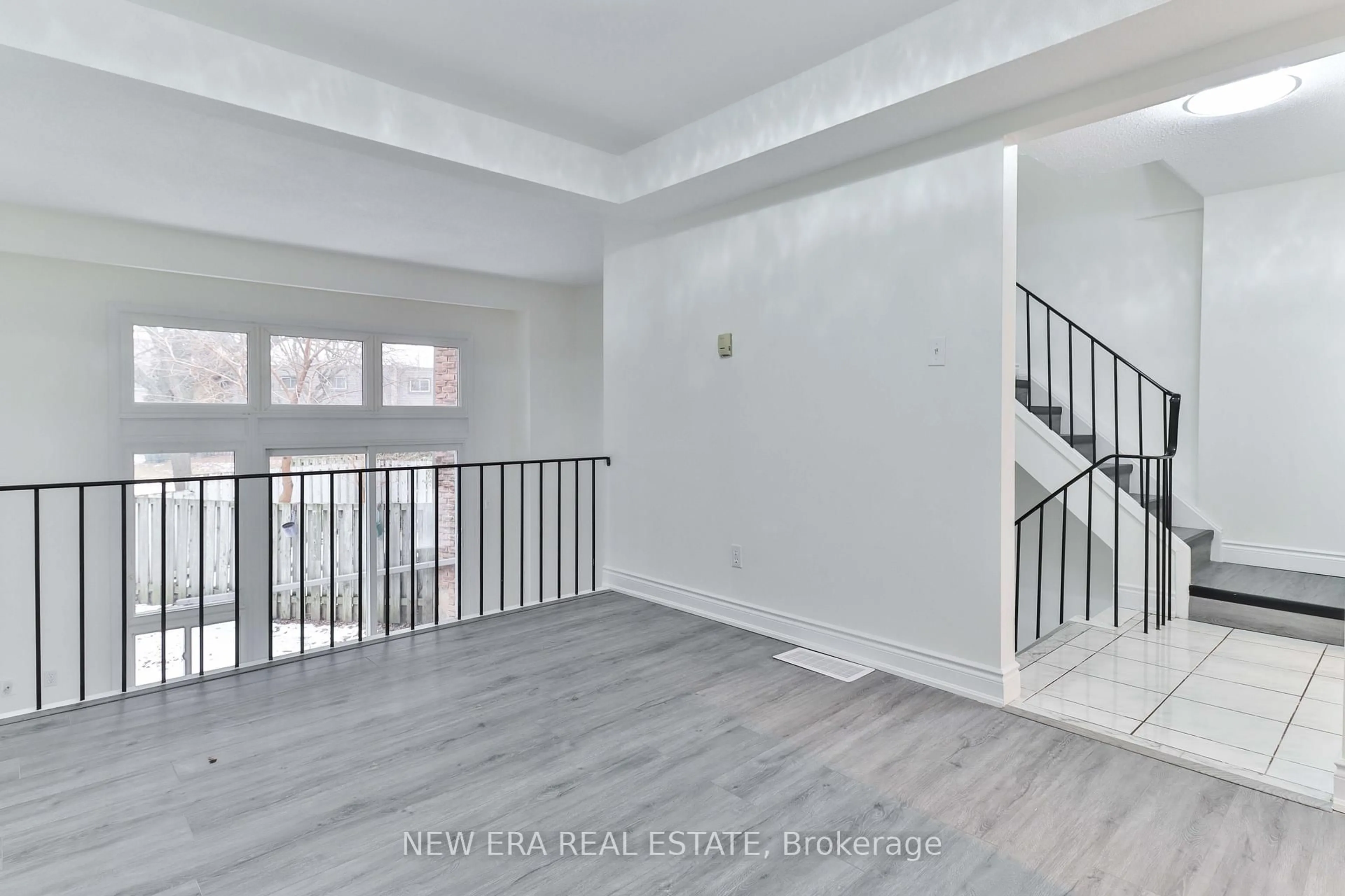 Unknown for 2315 Bromsgrove Rd #137, Mississauga Ontario L5J 4A6