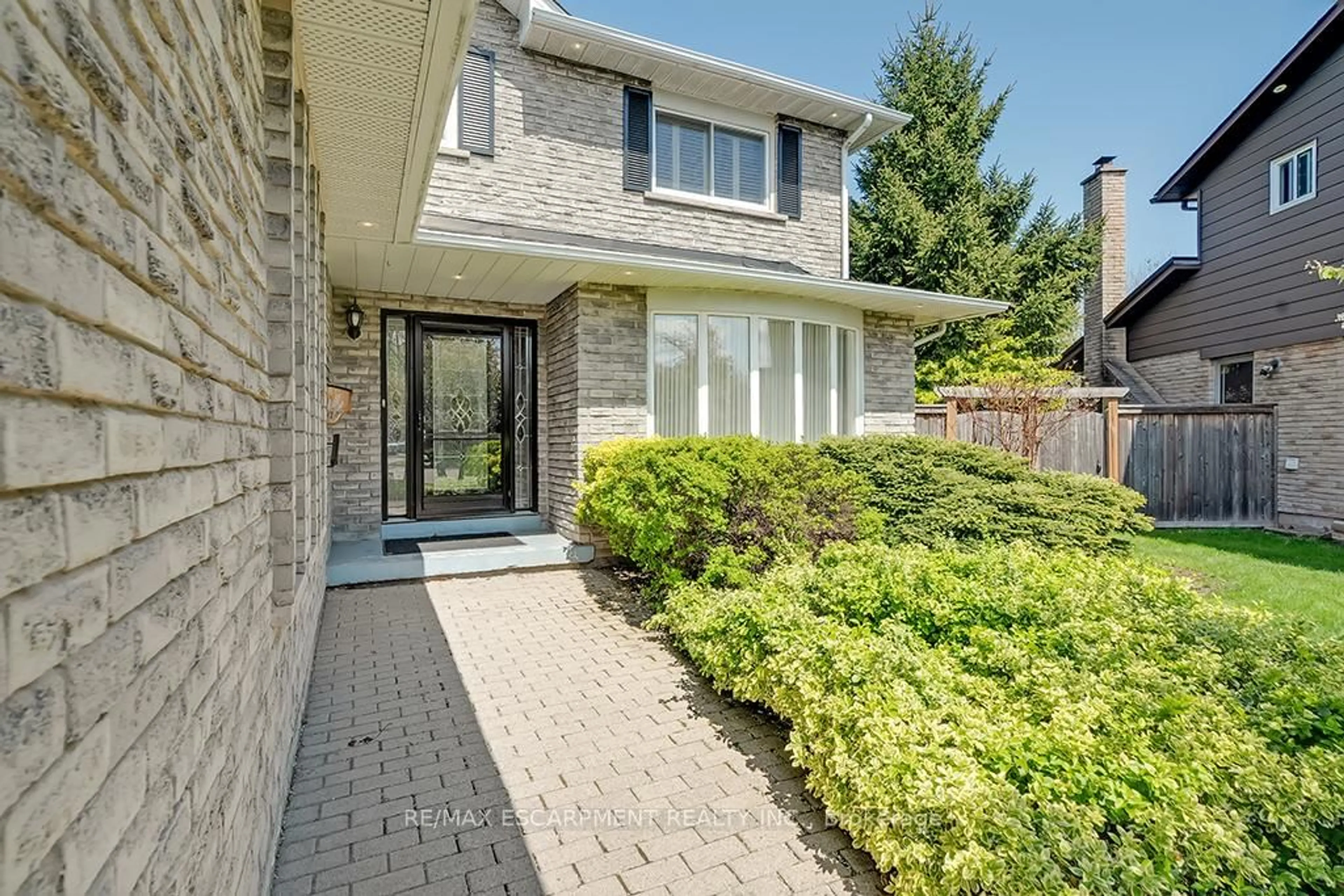 Home with brick exterior material, street for 2347 Tweedsmuir Crt, Burlington Ontario L7P 4K9