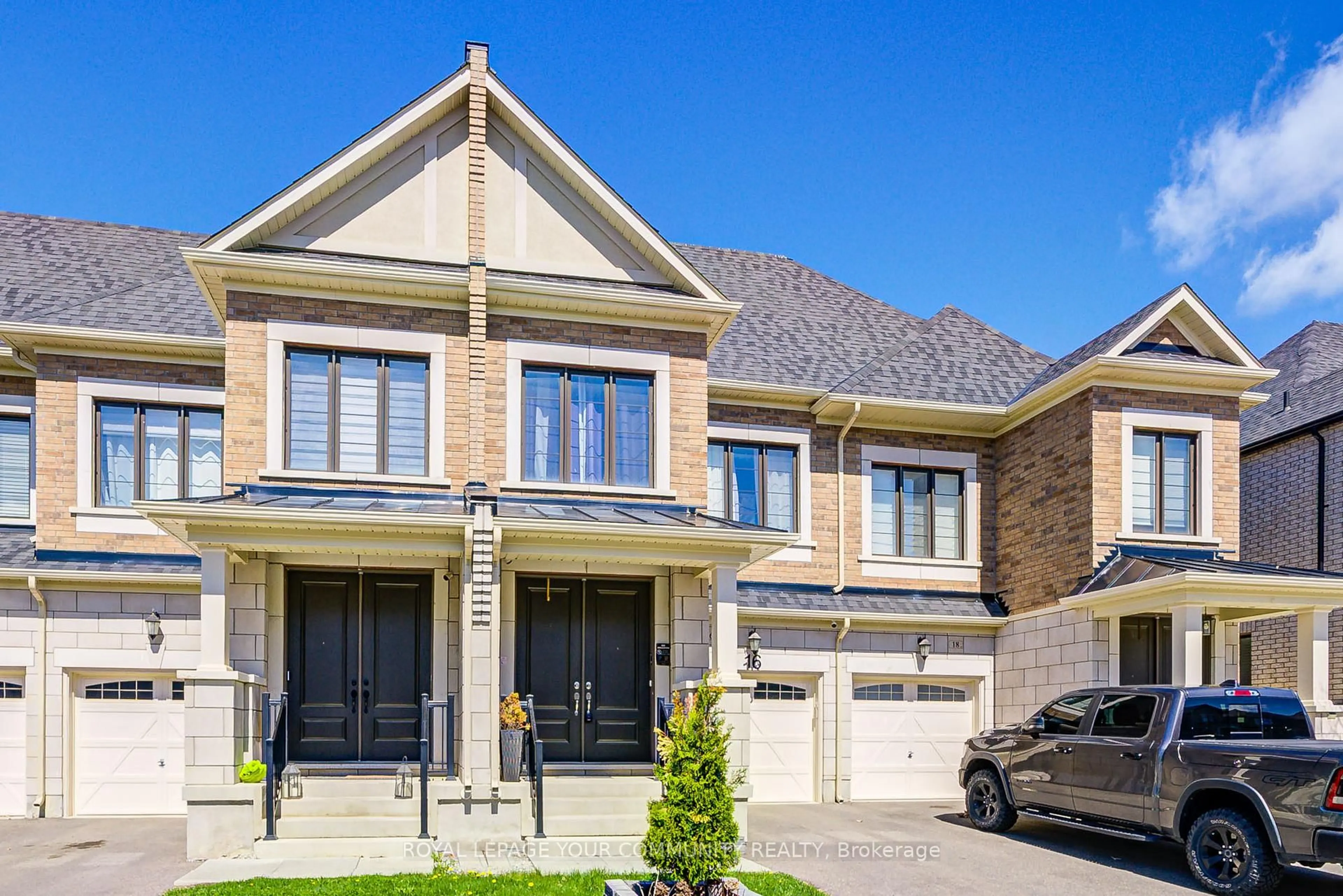 Home with brick exterior material, street for 16 Angelfish Rd, Brampton Ontario L7A 5C5