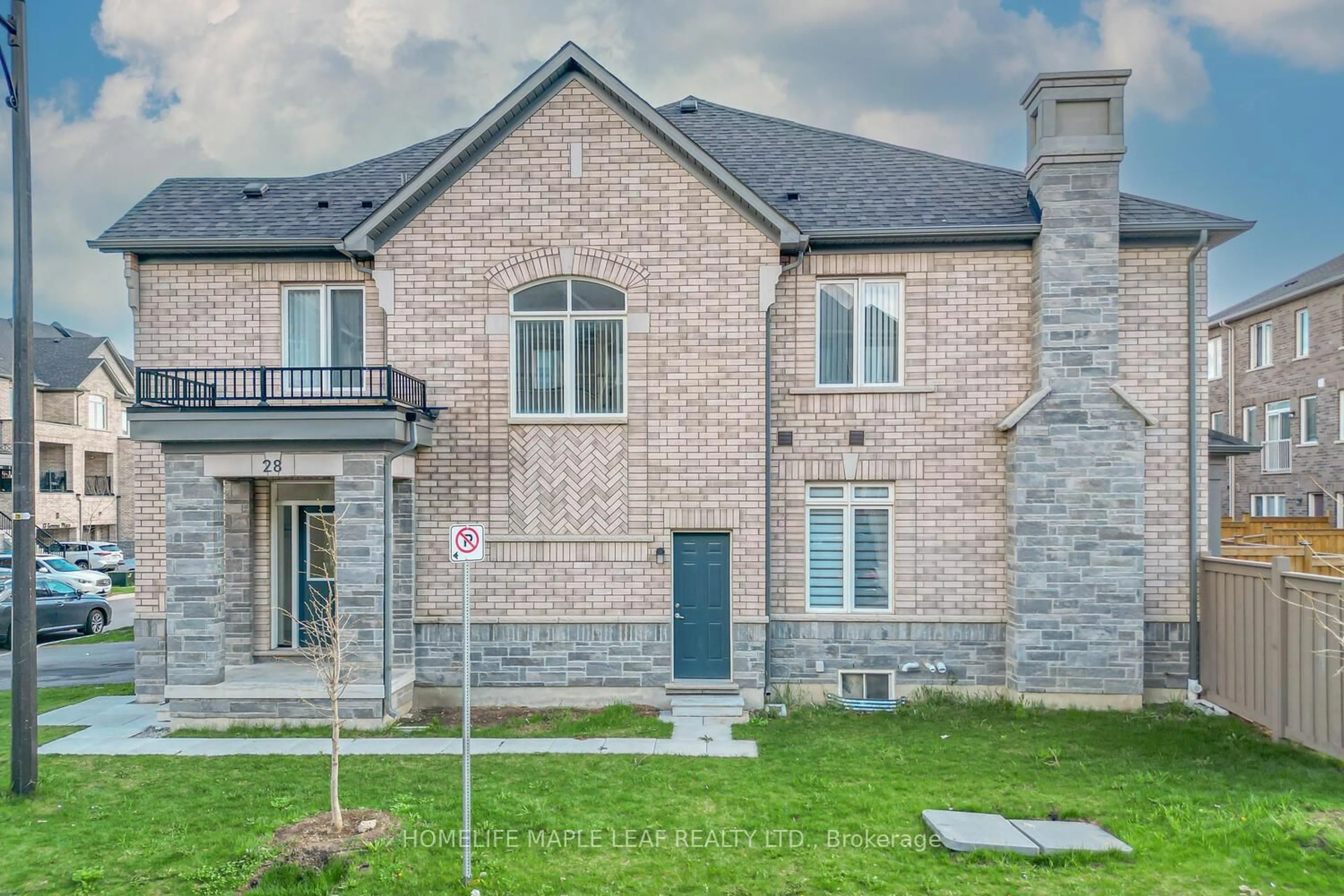 Home with brick exterior material, street for 28 Gemma Pl, Brampton Ontario L6Z 1X9