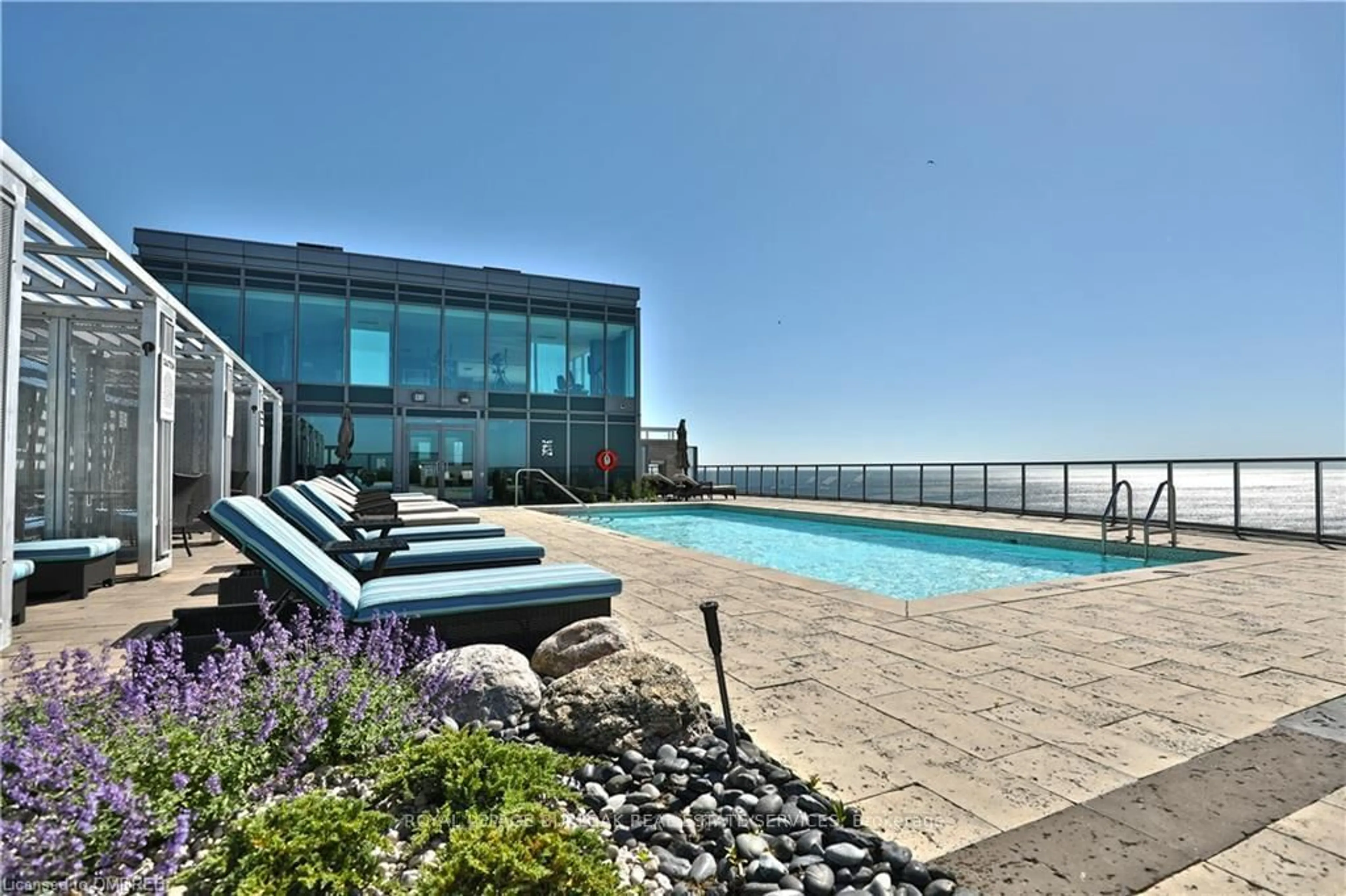 Pool for 11 Bronte Rd #103, Oakville Ontario L6L 0E1