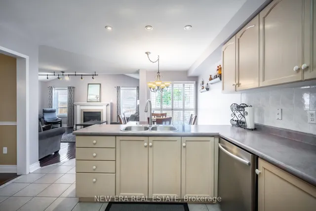 Additional property image - 275 Cresthaven Rd