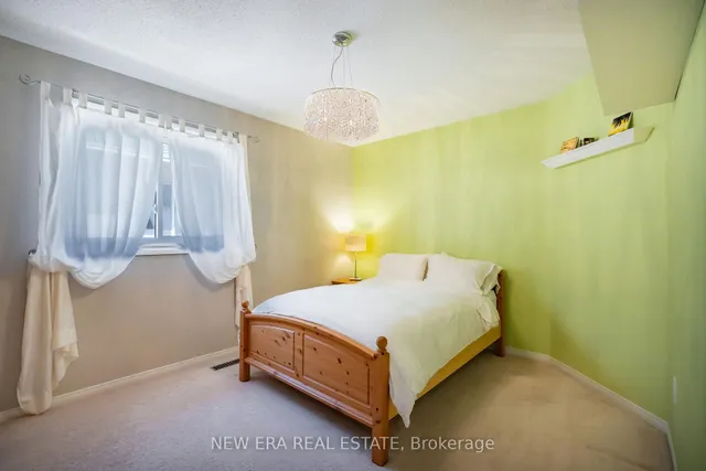 Additional property image - 275 Cresthaven Rd