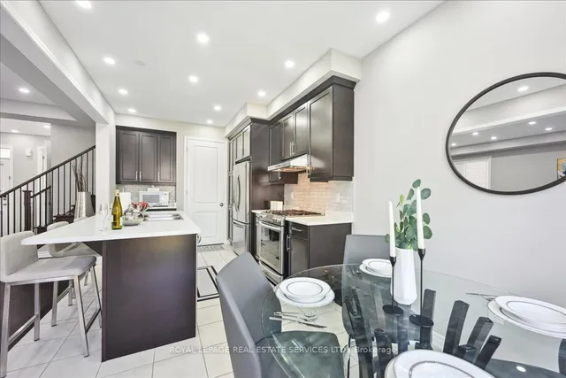 Additional property image - 1335 Rose Way