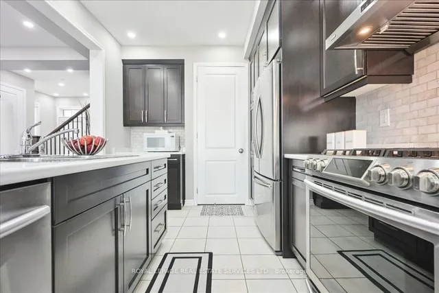 Additional property image - 1335 Rose Way