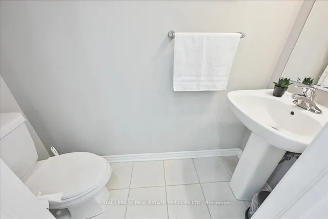 Additional property image - 1335 Rose Way