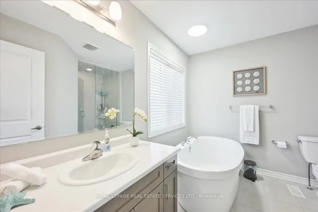 Additional property image - 1335 Rose Way