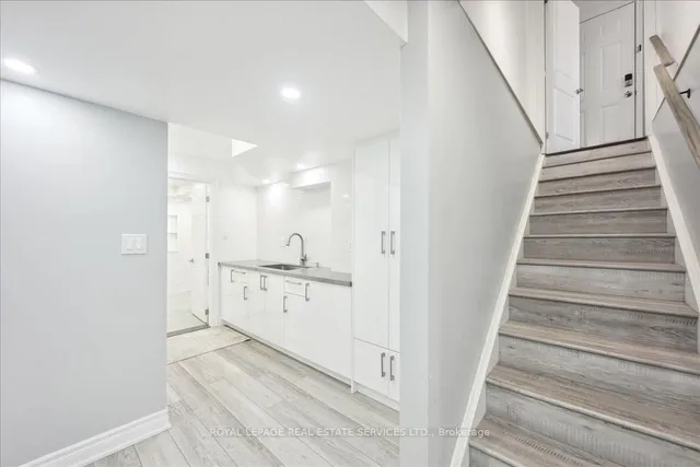 Additional property image - 1335 Rose Way