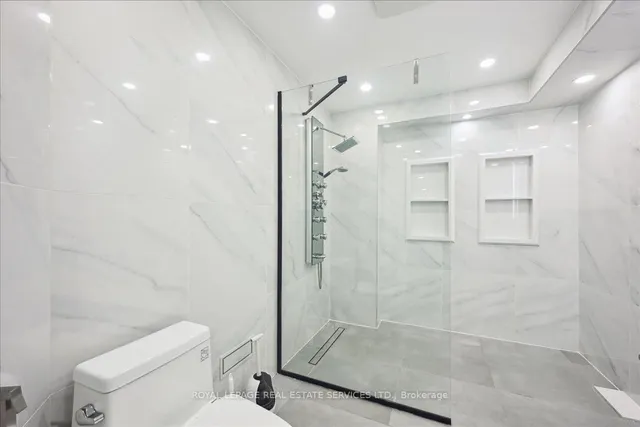 Additional property image - 1335 Rose Way