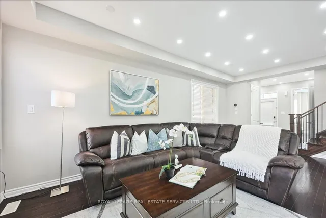 Additional property image - 1335 Rose Way
