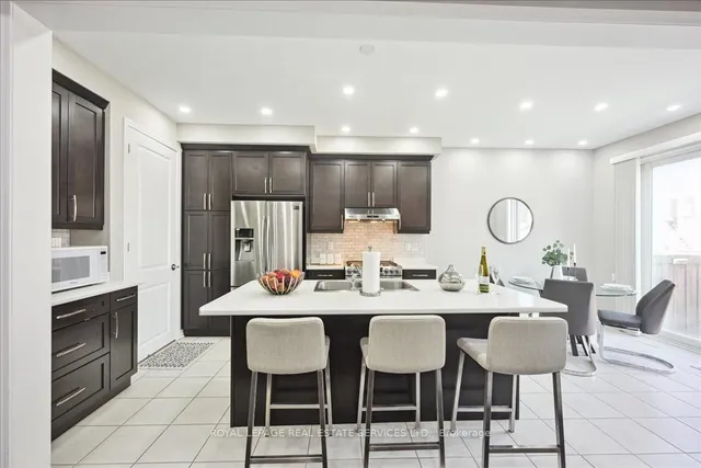 Additional property image - 1335 Rose Way
