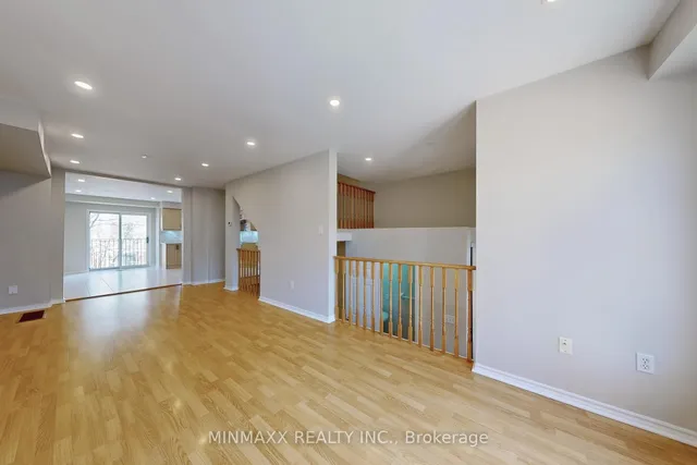 Additional property image - 1480 Britannia Rd Unit 91