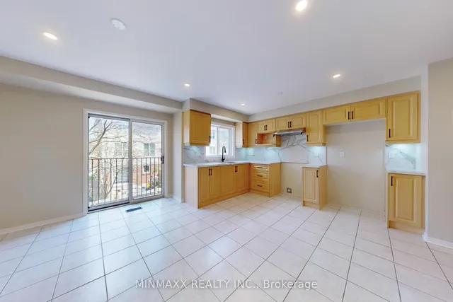 Additional property image - 1480 Britannia Rd Unit 91
