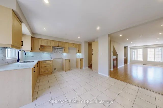 Additional property image - 1480 Britannia Rd Unit 91