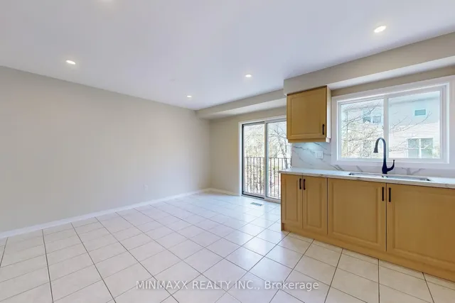 Additional property image - 1480 Britannia Rd Unit 91