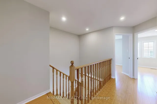 Additional property image - 1480 Britannia Rd Unit 91