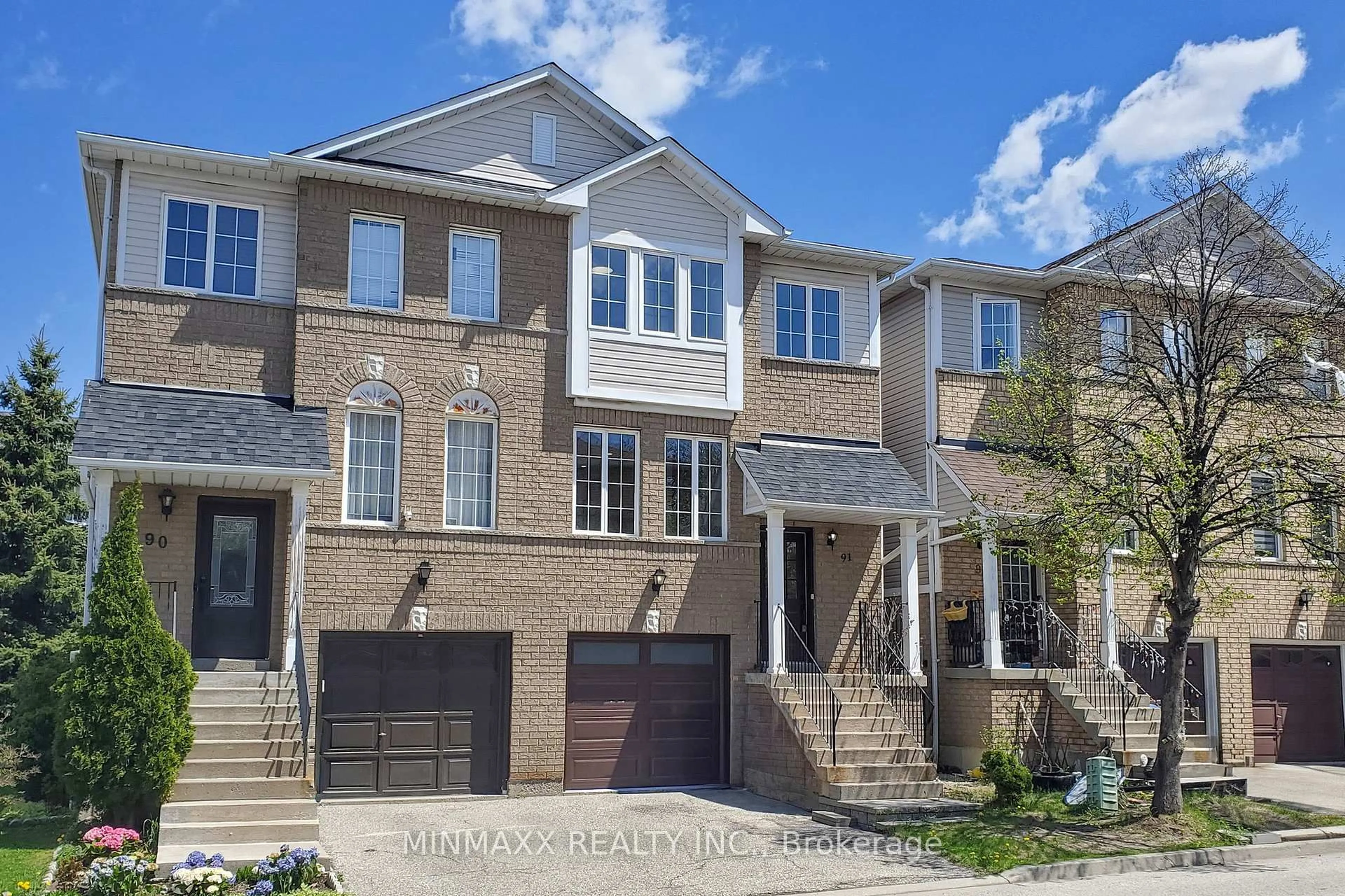 Home with brick exterior material, street for 1480 Britannia Rd #91, Mississauga Ontario L5V 2K4