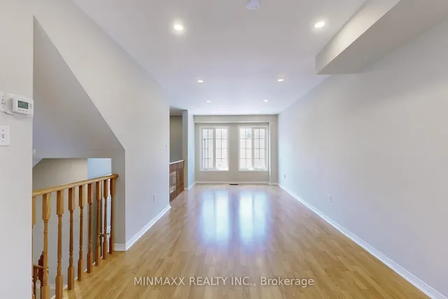 Additional property image - 1480 Britannia Rd Unit 91