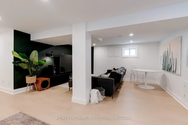 Additional property image - 1366 Augustine Dr