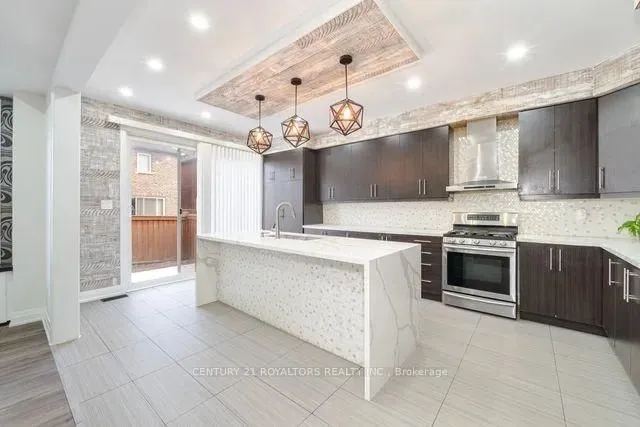 Additional property image - 77 Enford Cres