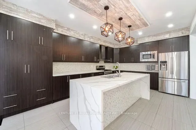 Additional property image - 77 Enford Cres