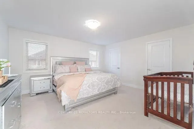 Additional property image - 77 Enford Cres