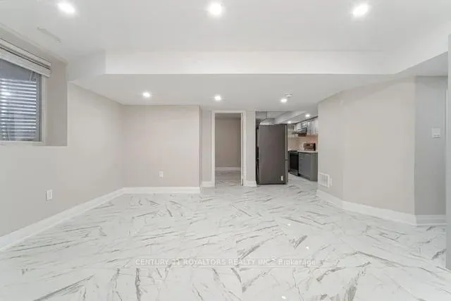 Additional property image - 77 Enford Cres