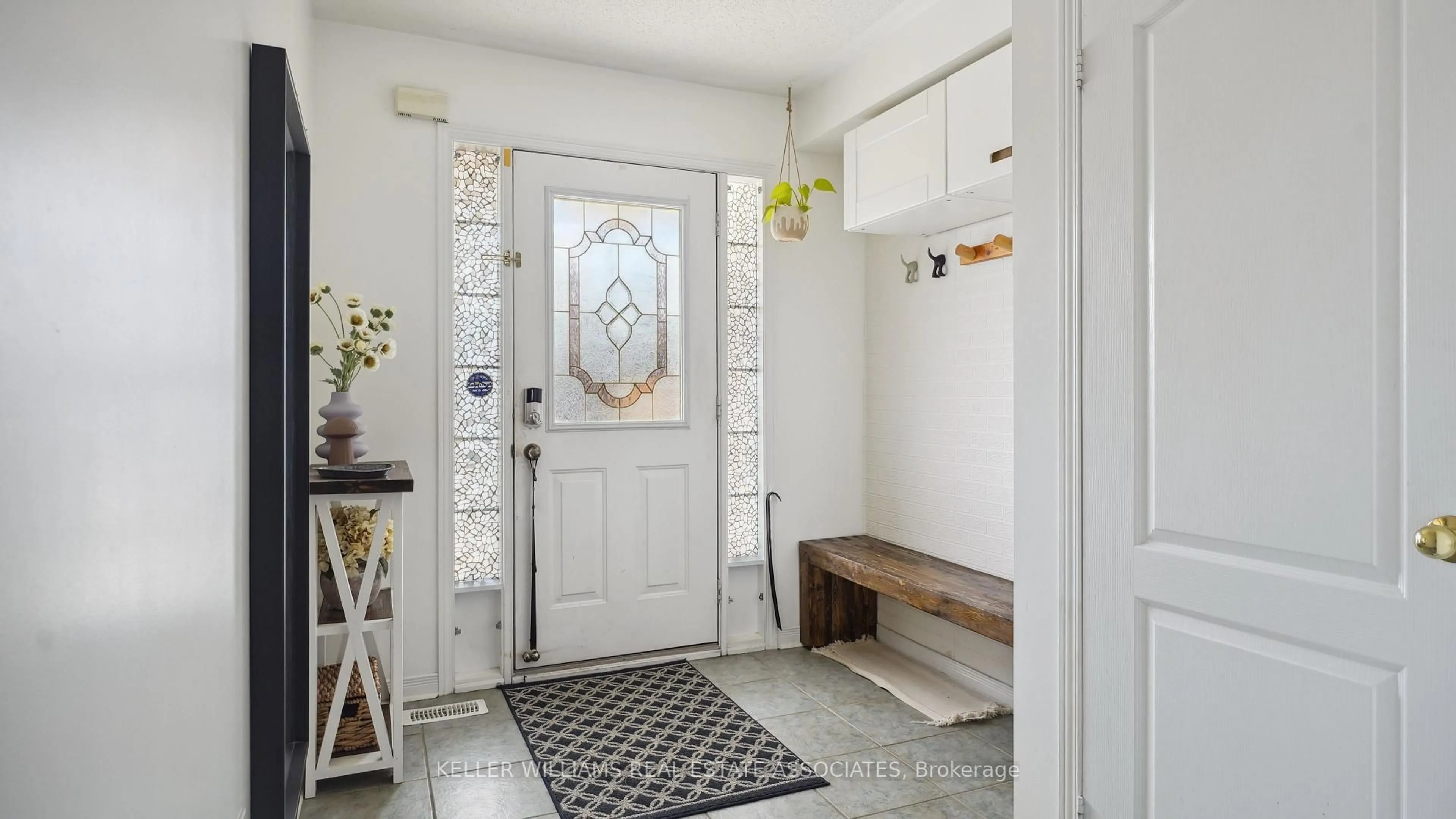Indoor entryway for 6399 Spinnaker Circ #69, Mississauga Ontario L5W 1Z5