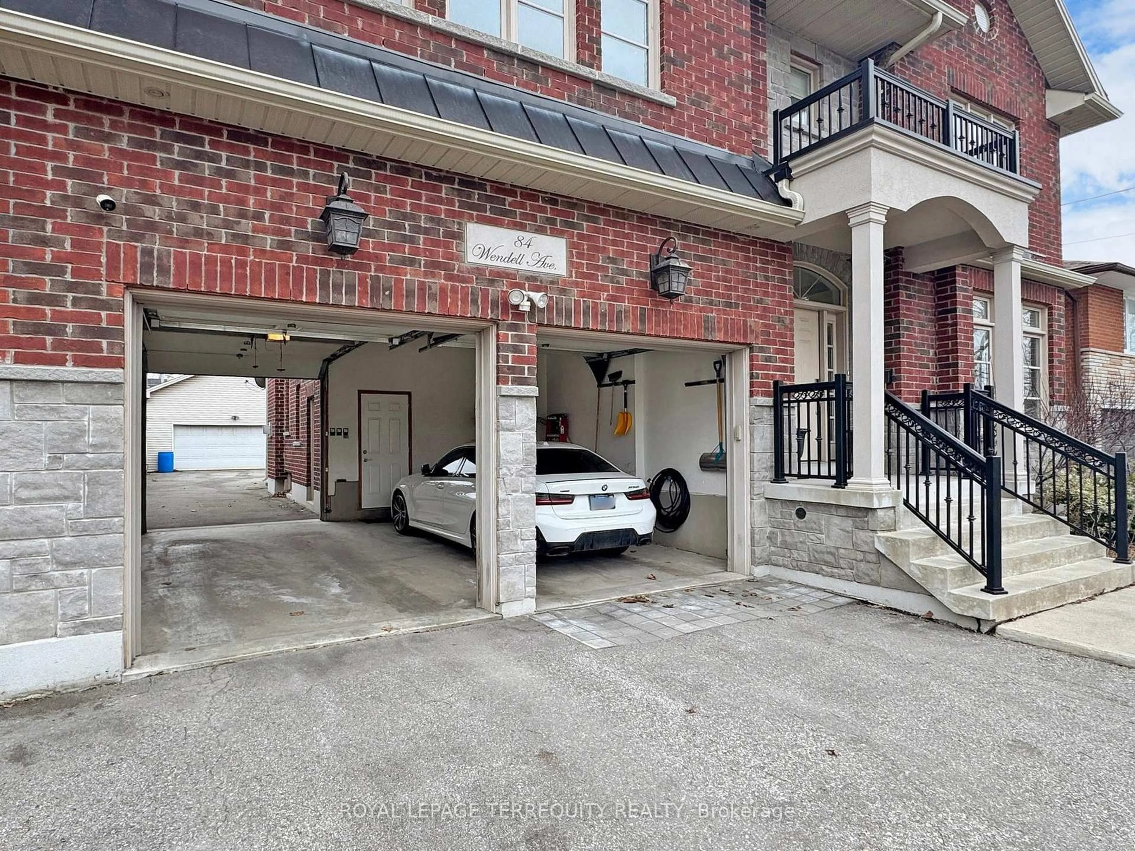 Unknown for 84 Wendell Ave, Toronto Ontario M9N 3K7