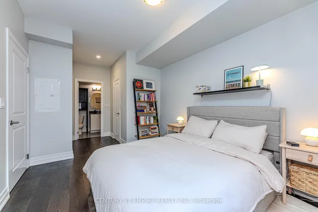 Additional property image - 15 Sousa Mendes St Unit 302