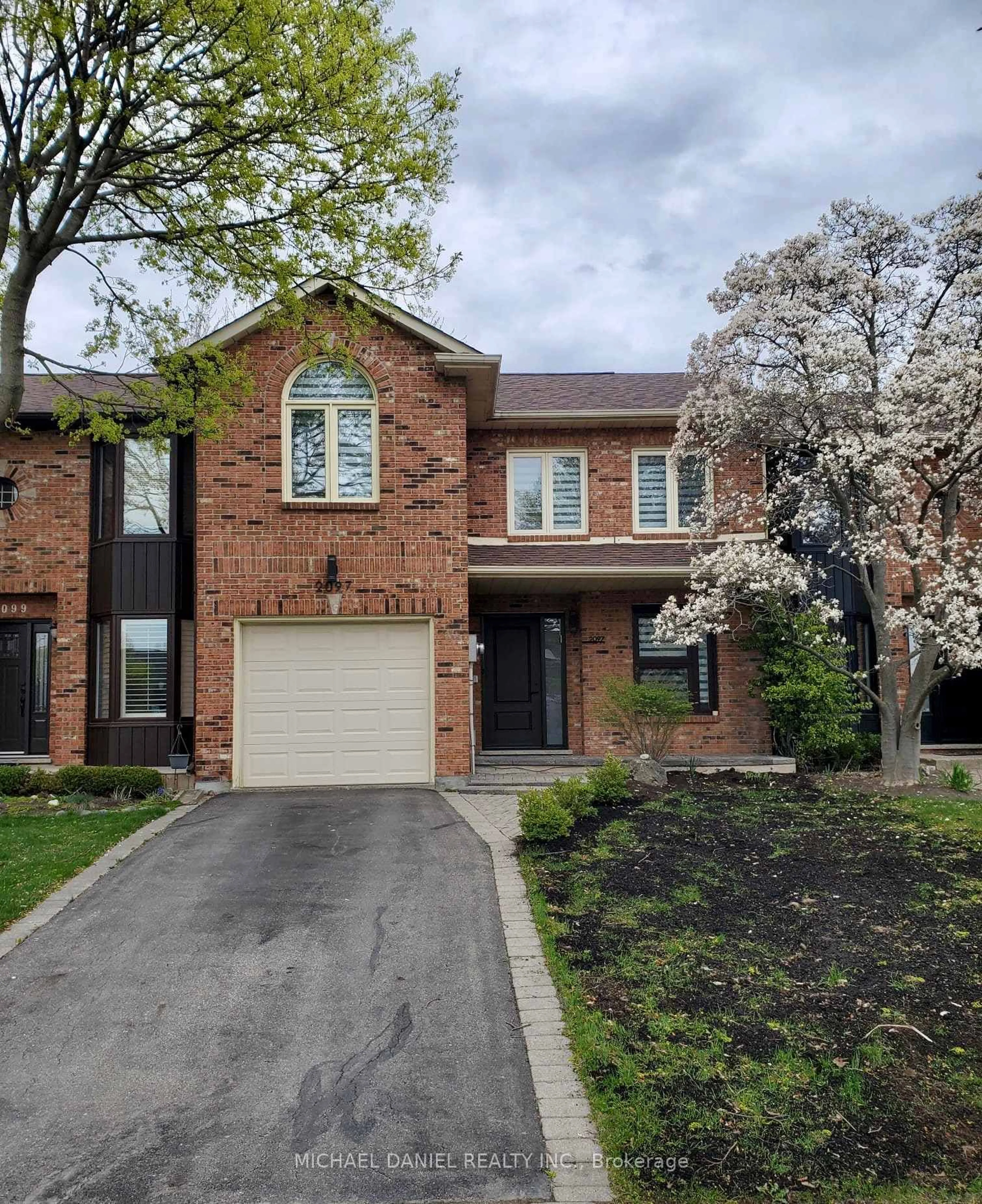 Home with brick exterior material, street for 2097 CHRISDON Rd, Burlington Ontario L7M 3S3