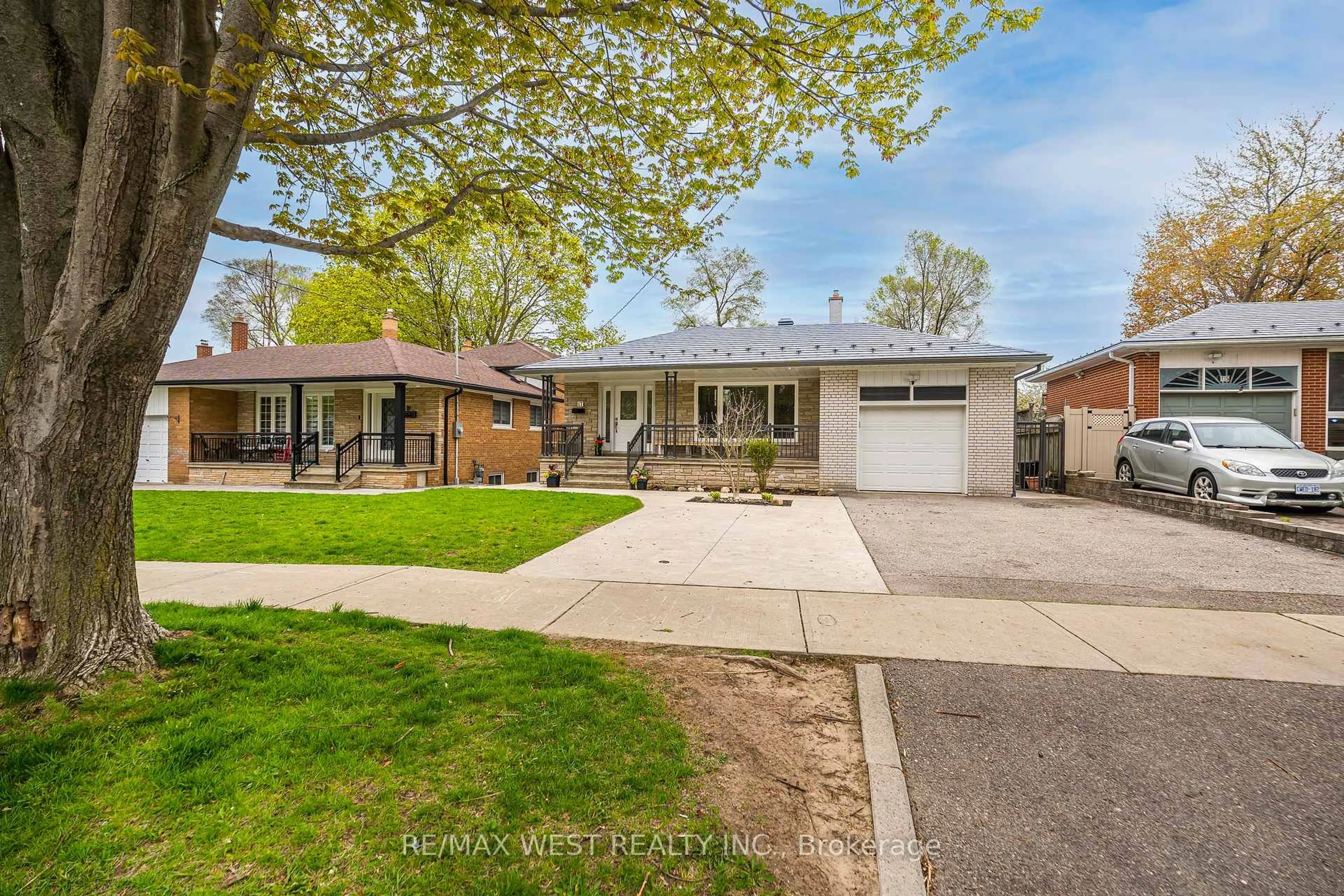 Home with brick exterior material, street for 17 Forest Path Crt, Toronto Ontario M9V 1L4