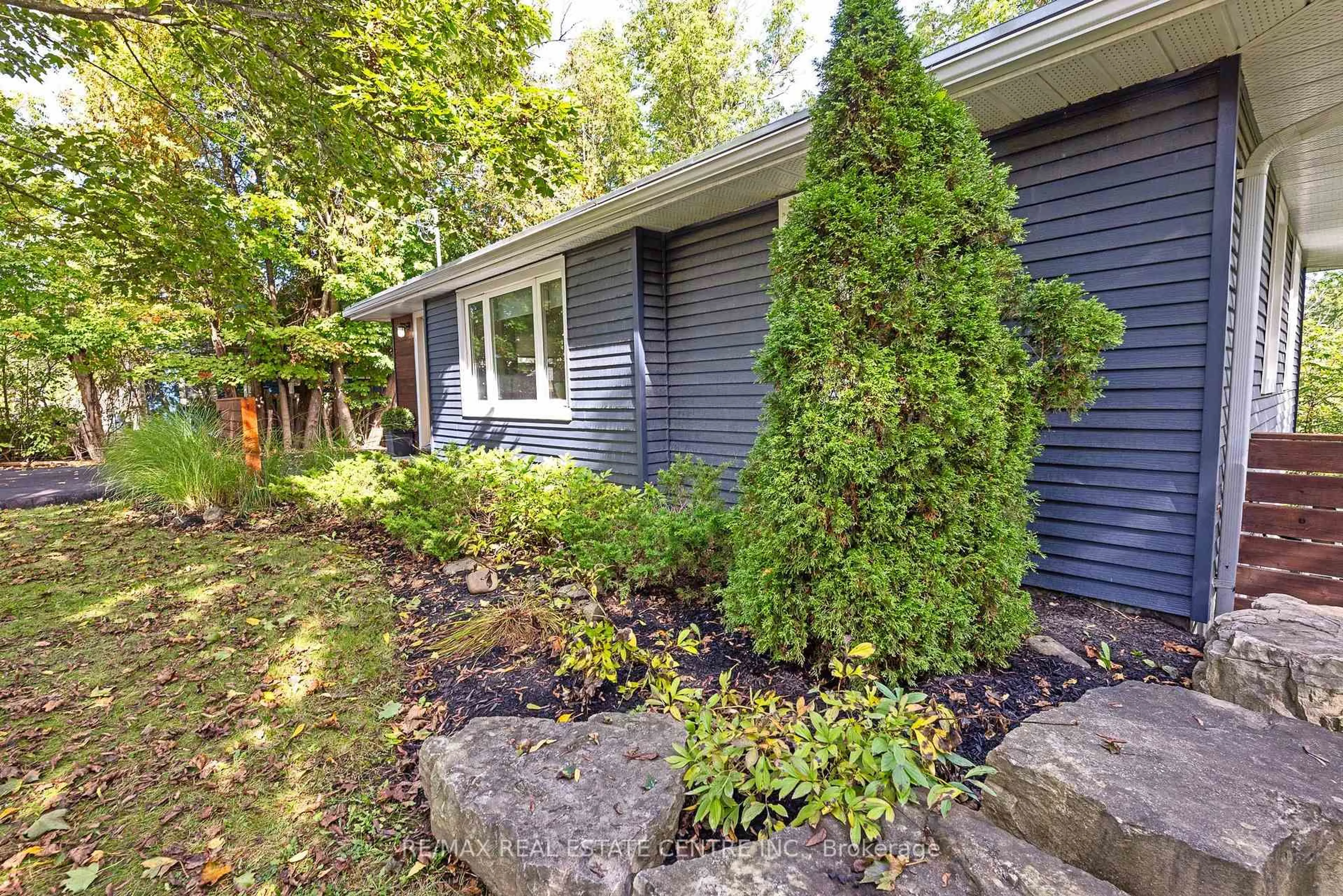 Unknown for 17257 Old Main St, Caledon Ontario L7K 0E6