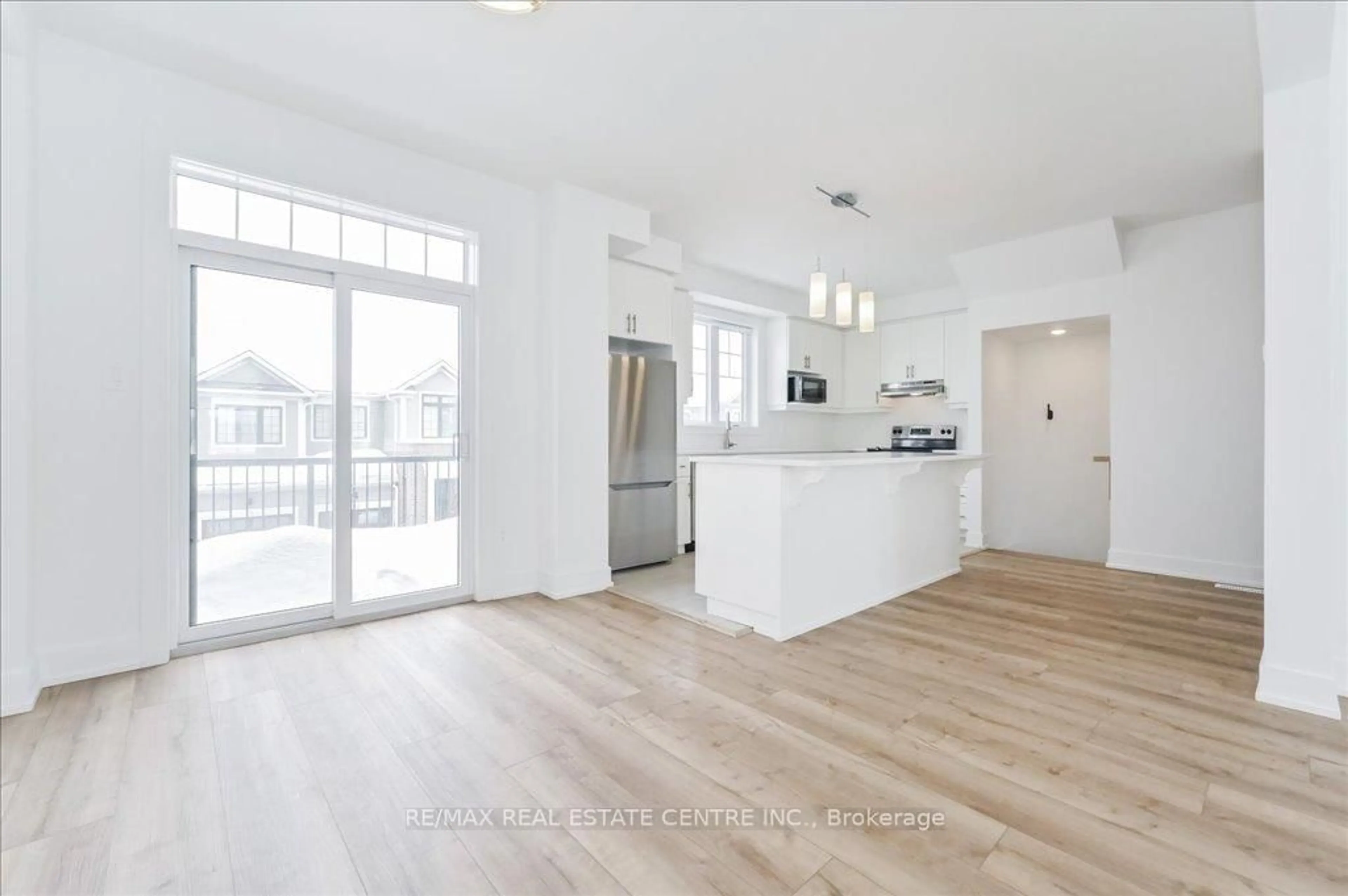 Open concept kitchen, unknown for 690 Broadway Ave #3, Orangeville Ontario L9W 5C8