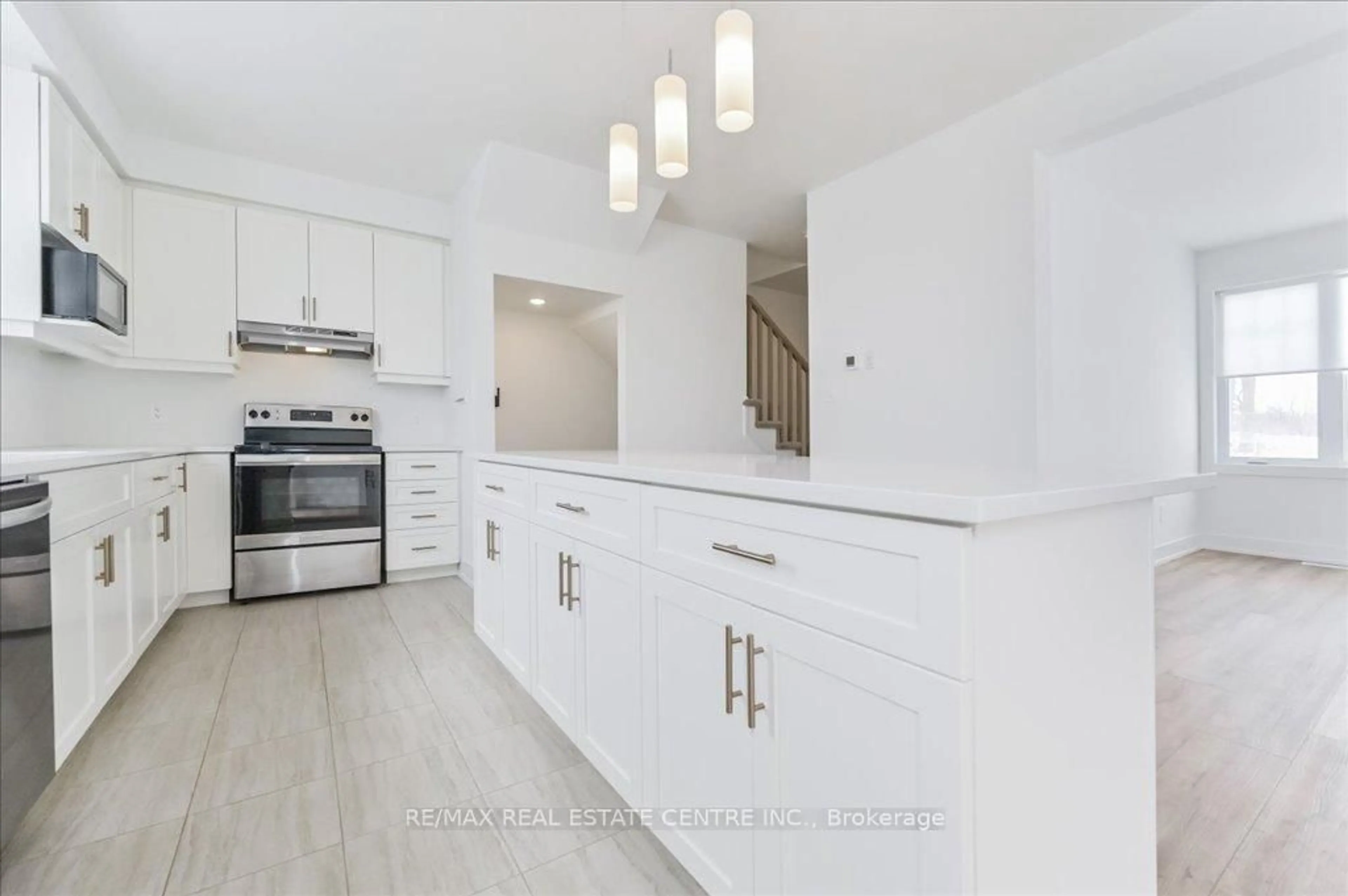 Open concept kitchen, unknown for 690 Broadway Ave #3, Orangeville Ontario L9W 5C8