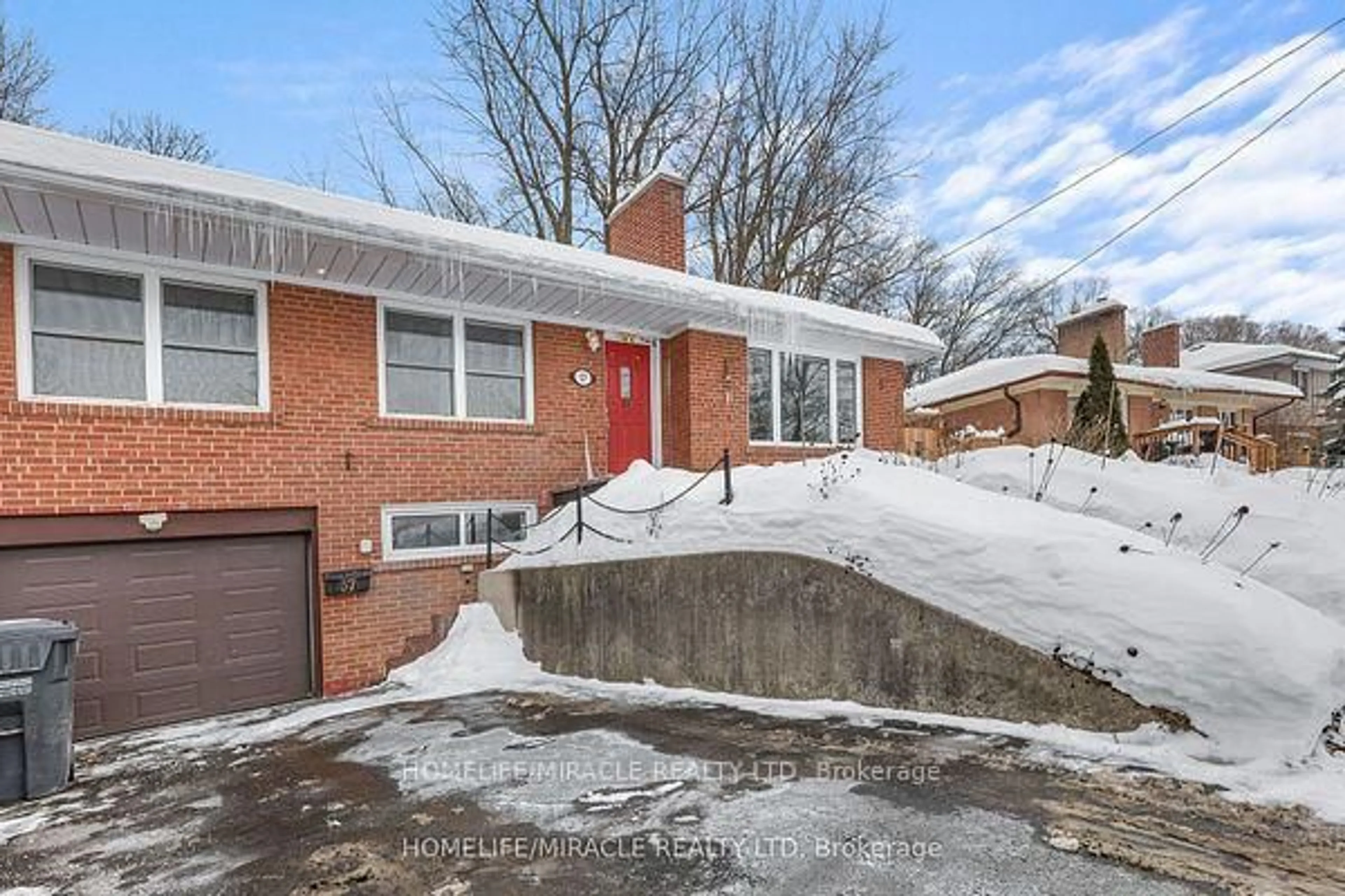 Home with brick exterior material, street for 37 Meadowland Dr, Brampton Ontario L6W 2R5