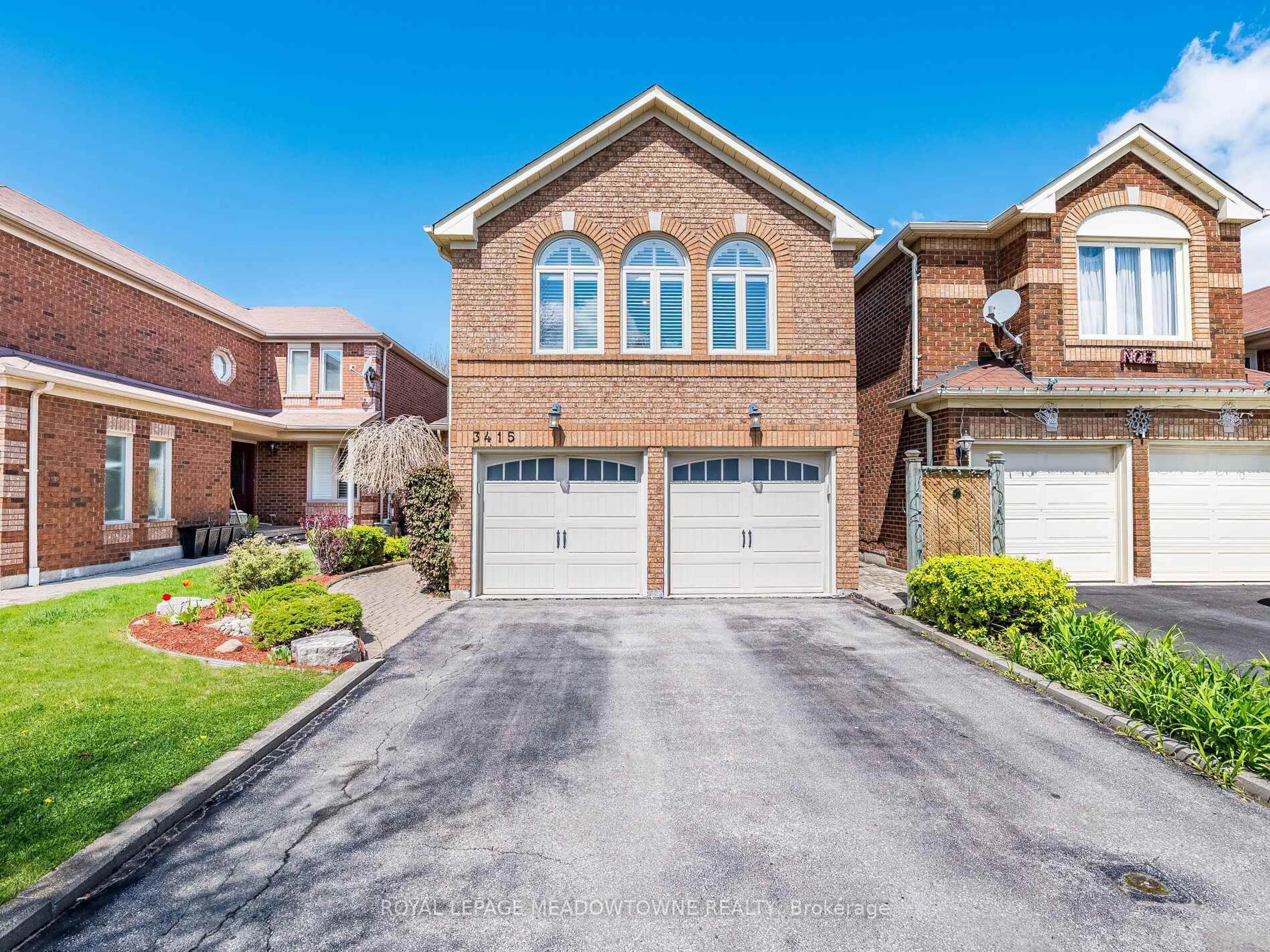 Home with brick exterior material, street for 3415 Forrestdale Circ, Mississauga Ontario L5N 6V2