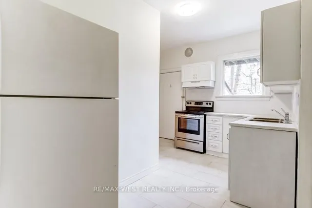 Additional property image - 413 Parkside Dr